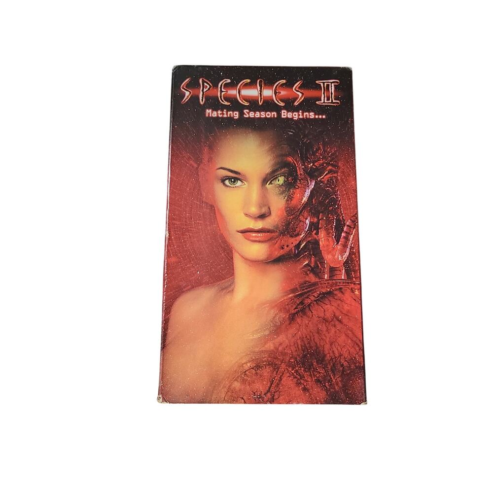 Species 2 II Mating Season Begins VHS 1997 Horror Madsen Henstridge used